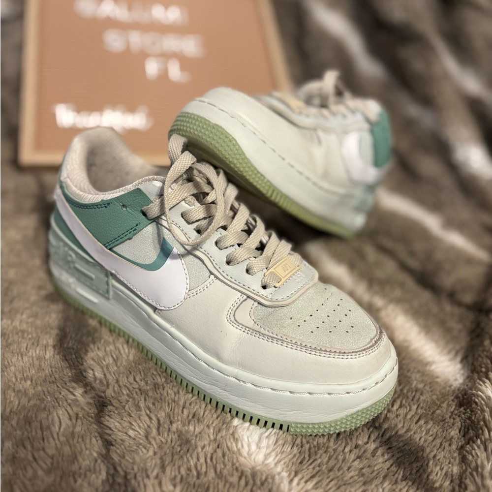 Nike Air Light Green and White Sneakers Girls 6.5